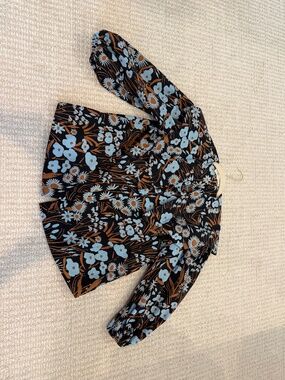 Navy boutique blouse